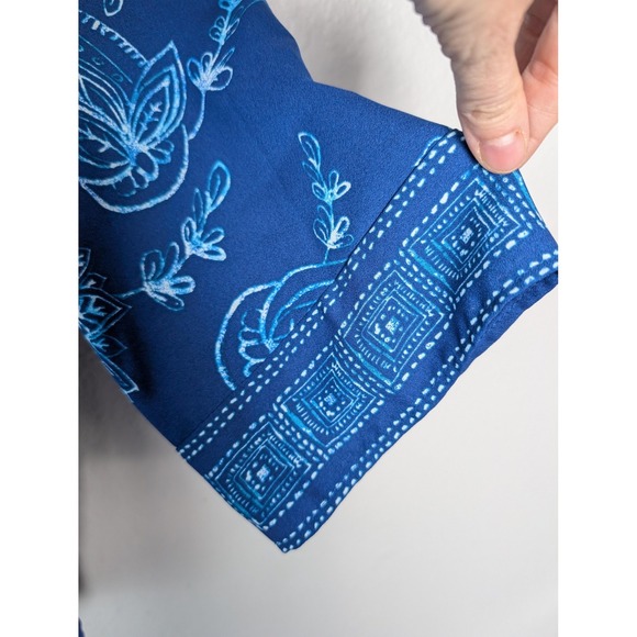 Belle By Kim Gravel Shirt Womens Large Blue Paisley V Neck Rhinestone Tunic Top - Picture 4 of 7